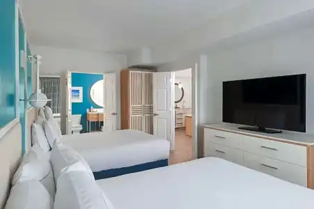 DoubleTree Suites by Hilton Naples - 72