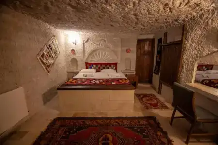 Seven Rock Cave - 66