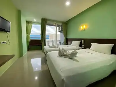 77 Patong & Spa - 85
