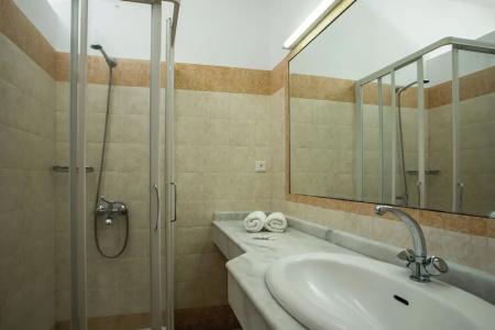 Lambis Studios & Apartments - 63