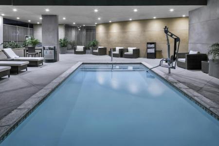 Hampton Inn & Suites Los Angeles/Hollywood - 14