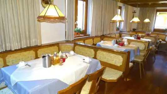 Pension Eppensteiner - 10
