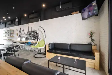 The Cube Hostel Silom - 14