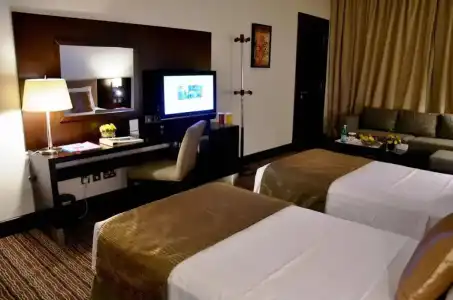 Safir Doha - 25