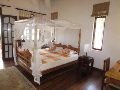 Lanka Beach Bungalows - 95