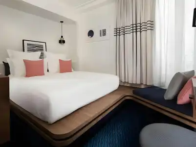 Maison Elle Paris - 19