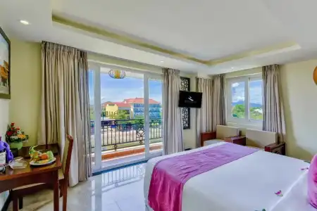 River Suites Hoi An - 78