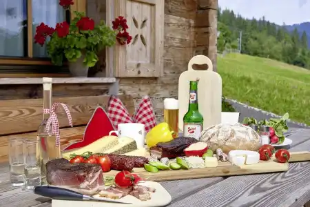 Almdorf Flachau - Luxus Hüttenurlaub - 13