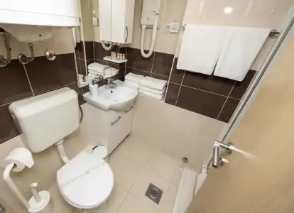 Kastel 1700 - 9