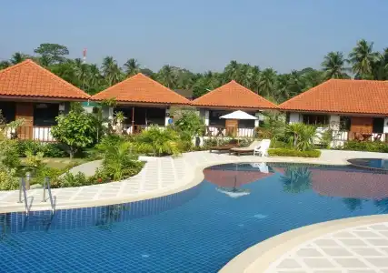 Sailom Resort Bangsaphan - 6