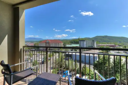 Courtyard Pigeon Forge - 126