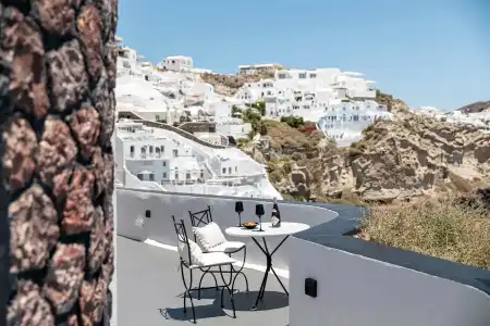 Pearl of Caldera Oia Boutique - 5