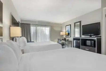 Best Western Pier Point Inn - 3