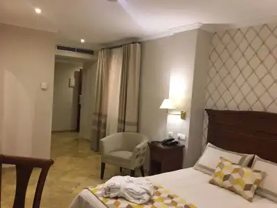 Adriano Boutique Sevilla - 6