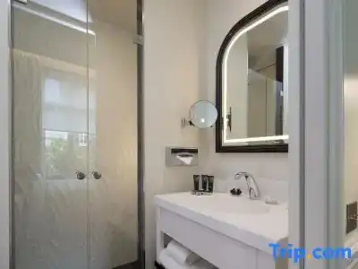 Le Narcisse Blanc & Spa - 149