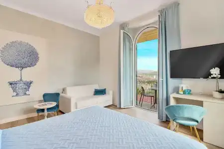 Dreams Guest House - 142