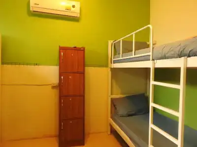 Big Boss Hostel - 5