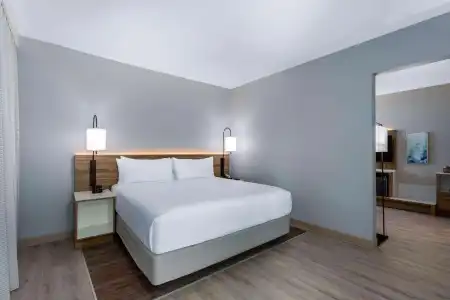 Wyndham Garden Miami International Airport - 33