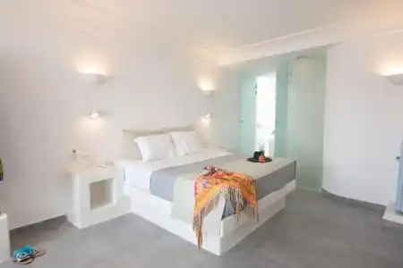 Caldera Cliff Illusion Suites - 62