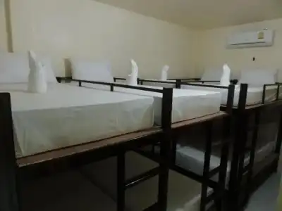 Seventeen Hostel - 18