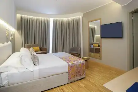Vlora Priam, Affiliated by Melia - 33
