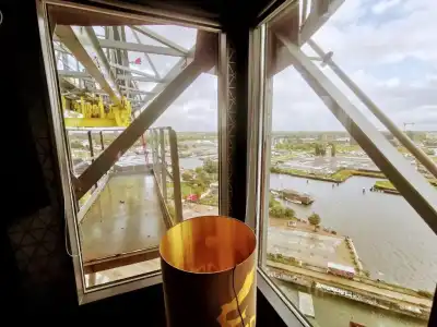 Crane Faralda Amsterdam - 65