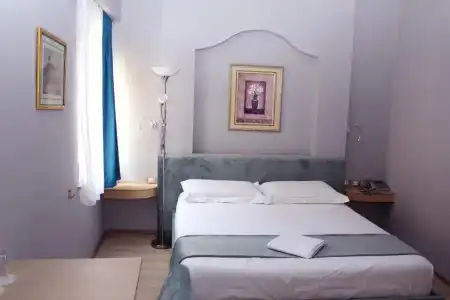 Theranda Boutique - 17