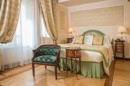 Bernini Palace - 66