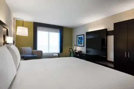 Holiday Inn Express & Suites Florence I-95 & I-20 Civic Ctr by IHG - 41