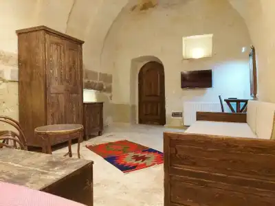Armesos Cave - 154