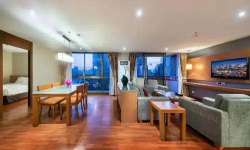 Bandara Silom Suites - 216