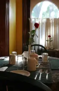 Bonnevue Manor Bed & Breakfast - 12