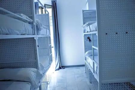 Feel Hostels Soho Malaga - 56