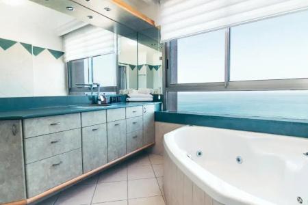 Master Haifa Beach Apartments - 6