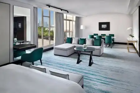 Address Montgomerie - 13