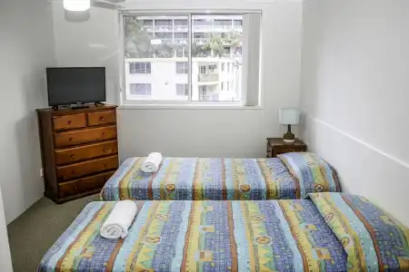 Surfers Beach Holiday Apartments - 71