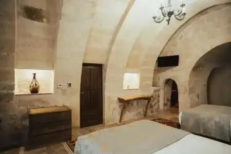 Hu of Cappadocia - 62