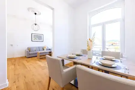 zur Börse - 93