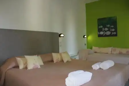 John & Mary's Studios - 73
