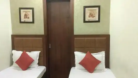 Bhammar's Inn - A Pure Vegetarian - 56