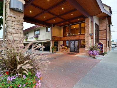 Best Western Plus Clocktower Inn - 41