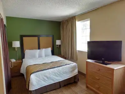 Southpoint Suites - 46