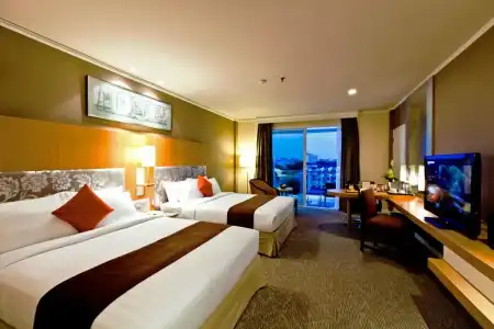 Royal Princess Larn Luang - 6