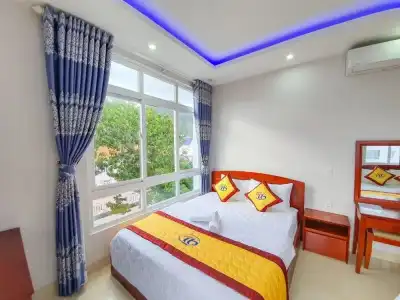 Thanh Binh Con Dao - 4
