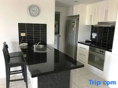 Baronnet Apartments - 206