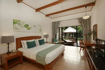 Woodlands & Resort - 4