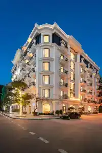 Halios Luxury Halong - 0