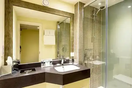 Holiday Inn Brighton Seafront by IHG - 83