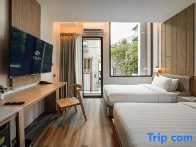 Shan Villas Sukhumvit - 175