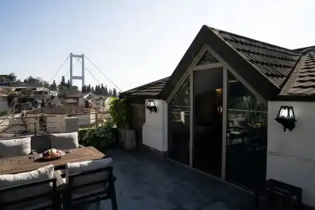 Mona Bosphorus - 37